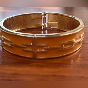 Clamper Bracelet - yellow and gold tone